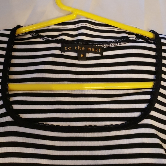 To the Max! Top - Picture 13 of 16